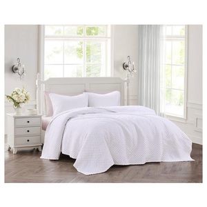 SHABBY CHIC 3-Piece White Quilt Set - Double Queen NEW